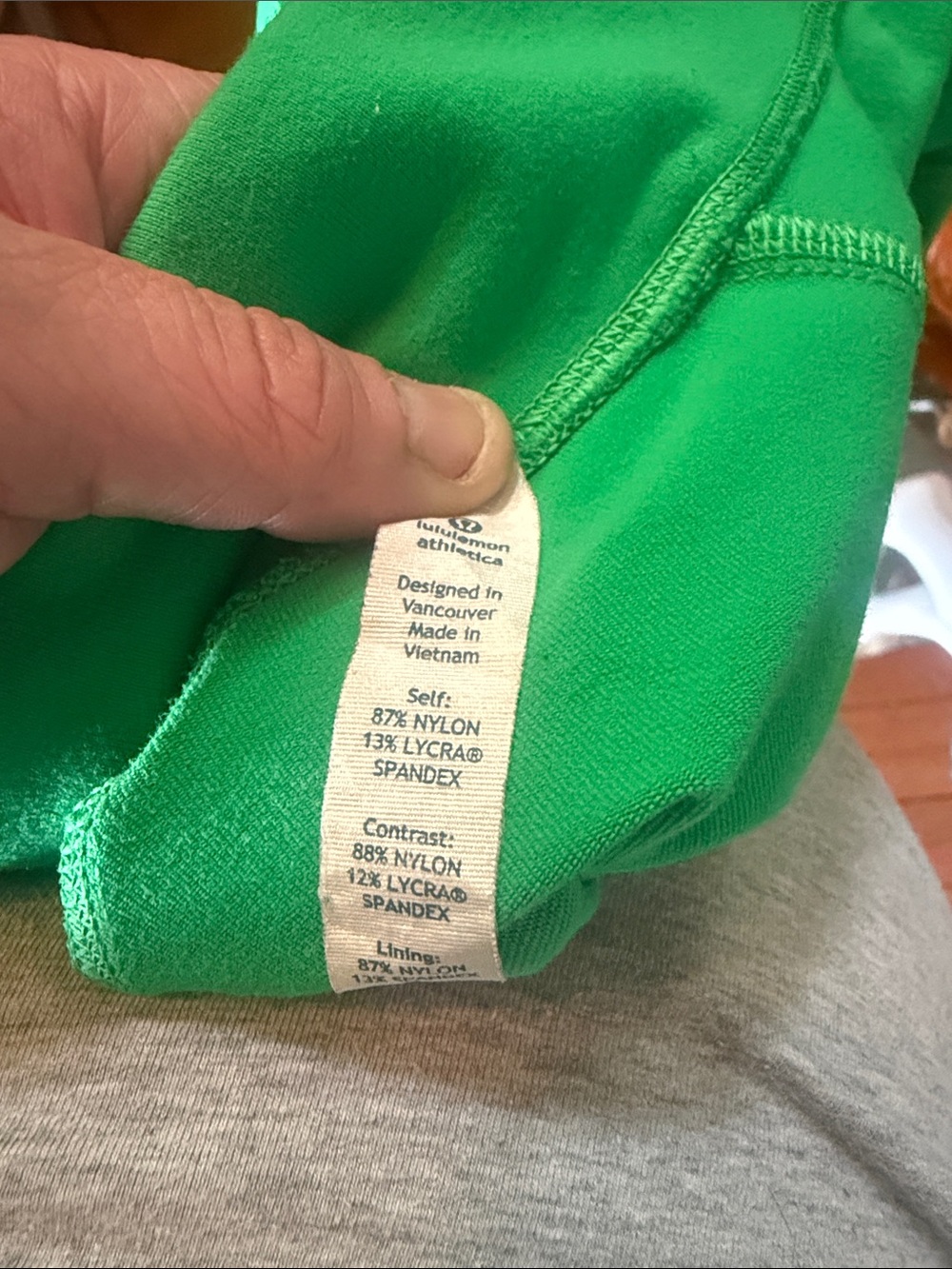 Lululemon size 10 Women's Green Full-Zip Jacket - Sleek Active Layer - Picture 7 of 8